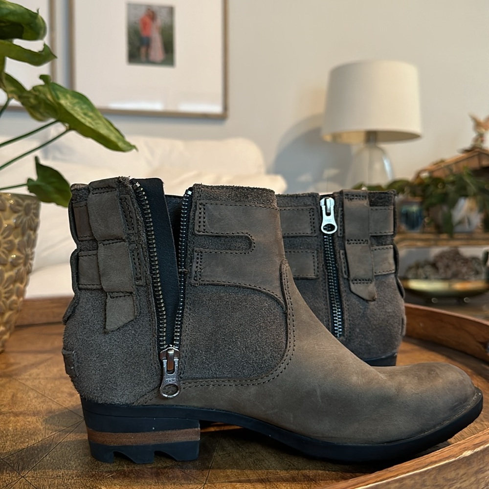Sorel Lolla Bootie - Picture 7 of 12